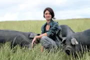 Noémie Calais, de Sciences-Po à l'élevage : l'agriculture de demain par l'entraide