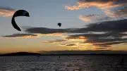 Nouvel arrêté sur l'étang d'Ingril : kitesurf et planche à voile exclus