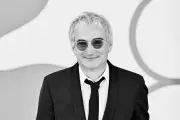 Olivier Assayas, de toiles en toiles : plongée dans l'univers du cinéaste
