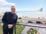 One-man-show sur le vin : Xavier Thuizat en scène à Royan