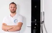 Opty-O : la colonne de douche qui stoppe le gaspillage d'eau
