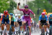 Paul Magnier double la mise sur le Giro avec un deuxième sprint victorieux