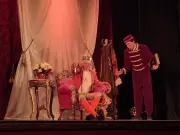 Peau d'âne revisité avec humour et modernité au théâtre de la Pergola