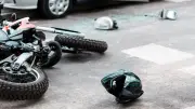 Percuté par une Smart, un motard de 58 ans meurt à Lormont