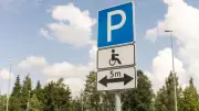 Pneu crevé sur place PMR : sa voiture envoyée à la fourrière