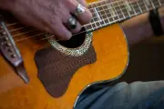 Premier salon de la guitare à l'espace Mendès-France les 23 et 24 mai
