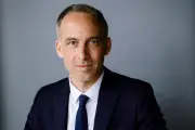 Raphaël Glucksmann : « Je dois être président » et se lance dans la course