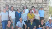 Retrouvailles émouvantes d'anciens élèves de Beauvoisin après 40 ans