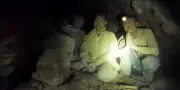 Sauvetage de cinq Laotiens coincés dans une grotte : les images