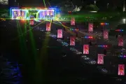 Shakira rassemble 2 millions de fans sur la plage de Copacabana à Rio