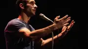 Slam poésie : Jérôme Pinel en spectacle gratuit à la médiathèque