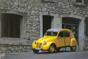 Stellantis pourrait ressusciter la 2CV en version électrique