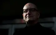 Steven Soderbergh défend son usage de l'IA dans son documentaire sur John Lennon