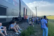 TGV Paris-Nice immobilisé par une panne électrique dans le Rhône