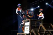 Toni Bou enflamme le palais Nikaïa avec 108,8 dB au Trial indoor de Nice