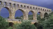 Tourisme dans le Gard : une saison estivale sous le signe de la prudence et de l'espoir