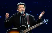 Tournée de Patrick Bruel : les fans divisés entre soutien et boycott