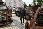 Train-couchette, Boutcha et bunker secret : Retailleau à Kiev