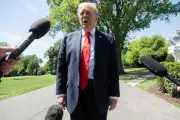 Trump déclare la guerre à l'Iran terminée malgré les doutes