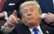 Trump menace l'UE de droits de douane de 25% sur les véhicules
