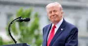 Trump menace l'UE de droits de douane, l'accord commercial en péril