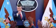 Trump renonce provisoirement à rouvrir le détroit d'Ormuz par la force