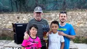 Un 1er mai festif au Pin : cochons à la broche et pétanque