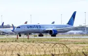 Un Boeing 767 percute un camion sur une autoroute près de New York
