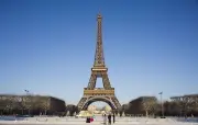 Un morceau de l'escalier original de la tour Eiffel mis aux enchères