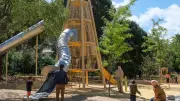 Un nouveau square avec le plus haut toboggan de Montpellier ouvre à la Mosson