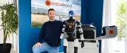 Un robot humanoïde présenté à Béziers par Instadrone : le projet qui fait le buzz