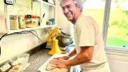 Une micro-boulangerie normande lance le pain suspendu pour les SDF