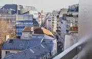 Vagues de chaleur : le calvaire des logements sous les toits à Paris