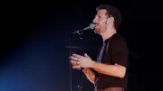 Vincent Dedienne : un spectacle musical qui enchante entre humour et chanson