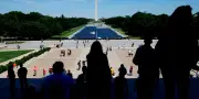 Washington : la Reflecting Pool repeinte sur ordre de Trump