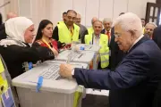 Yasser Abbas, fils du président palestinien, élu au comité central du Fatah