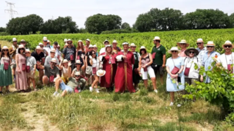 200 participants à la 19e Balade gourmande du cru Lirac