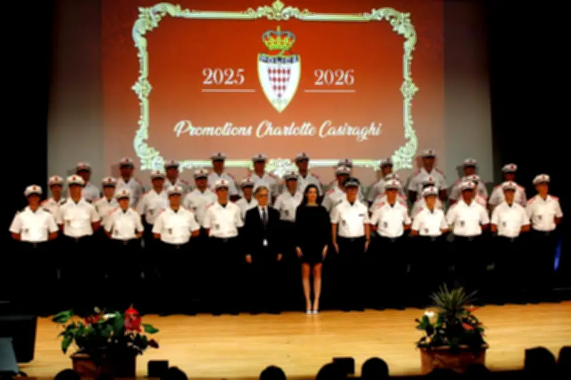 31 policiers reçoivent leurs insignes à Monaco en présence de Charlotte Casiraghi