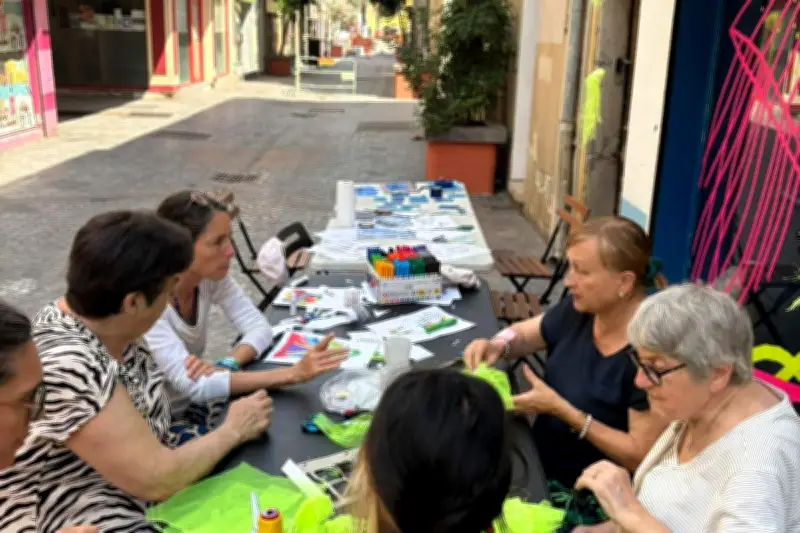 700 méduses en tulle à La Seyne : un projet artistique contre le réchauffement