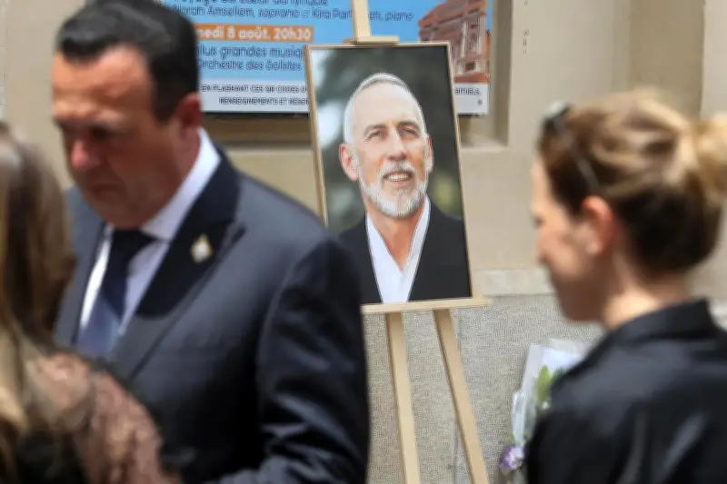 Adieu à Eric Roy : hommage poignant à Nice au monde du football