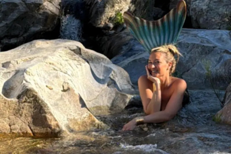 Adrianne Dho, Miss Mermaid Paca, vise la couronne nationale en Bretagne