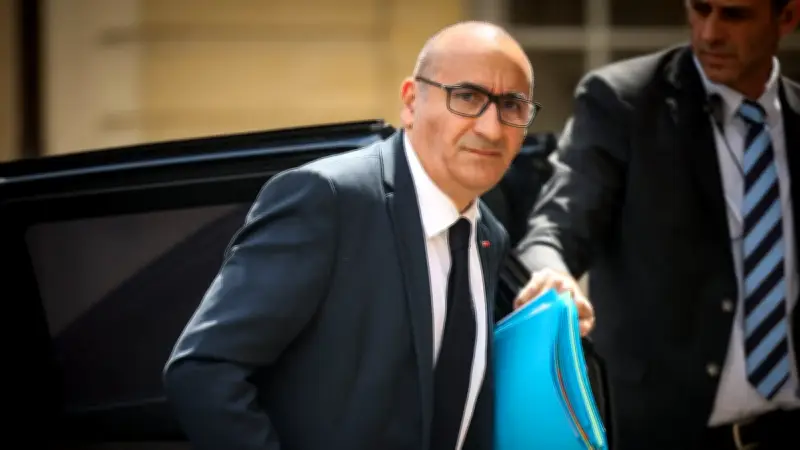 Affaire Lyhanna : Nuñez mute d'office deux gradés du Gers