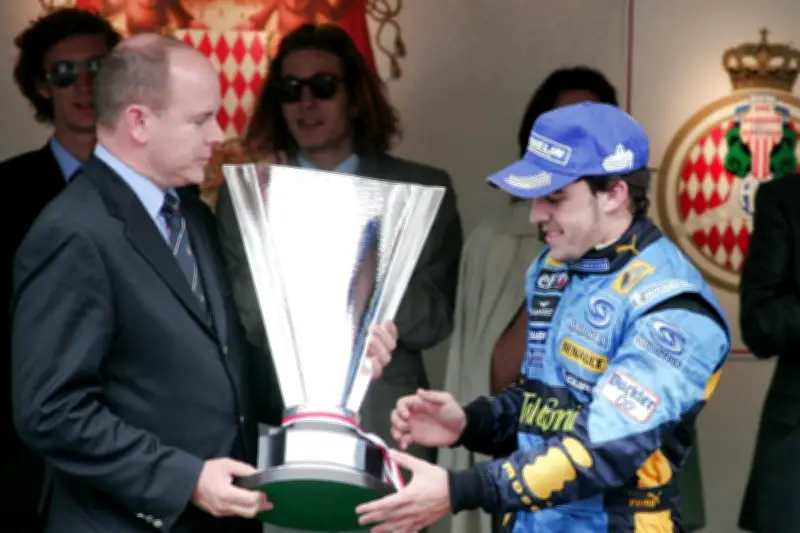 Alonso et Hamilton, les papis de la F1, toujours en piste à Monaco