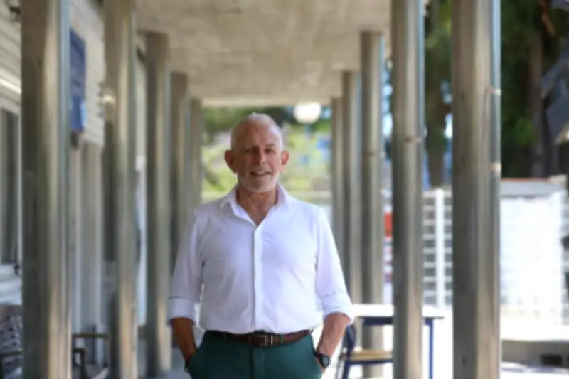 Après 9 ans au lycée du Golf Hôtel à Hyères, le proviseur Patrice Mascarte part pour un nouveau défi