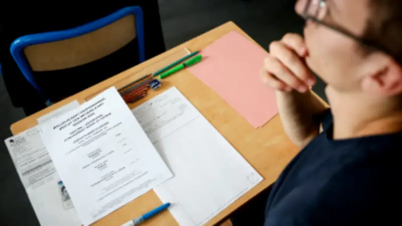 Bac l'après-midi supprimé ? Edouard Geffray propose des examens le matin face aux vagues de chaleur