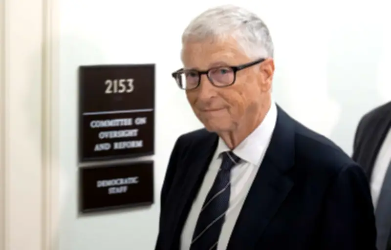 Bill Gates affirme qu'Epstein envisageait de le faire chanter