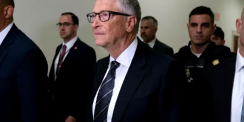 Bill Gates dément toute connaissance des crimes d'Epstein