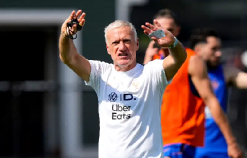 Bleus qualifiés : Deschamps de retour, Saliba incertain pour la Suède