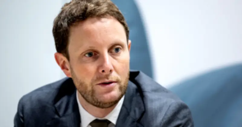 Brexit : une alerte rouge salutaire pour l'UE, selon Clément Beaune