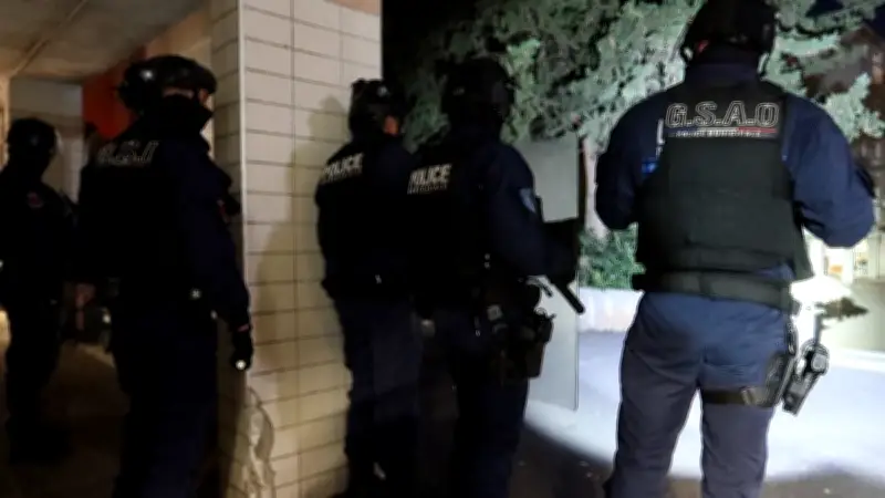 Béziers : un jeune de 19 ans condamné pour jets de pierres sur la police